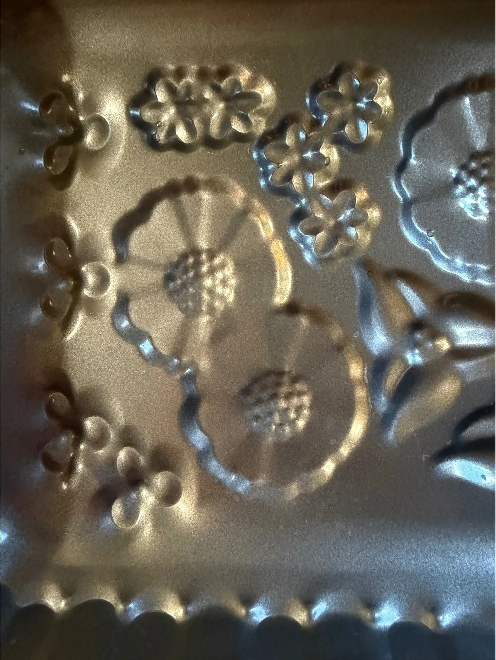 Floral Embossed Metal Baking Pan